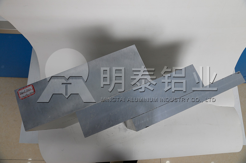 貨運車廂用鋁板-貨車廂體用鋁板性能優(yōu)良